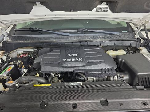 Used 2019 Nissan Titan Platinum Reserve w/ Platinum Utility Package AWD/4WD image 9