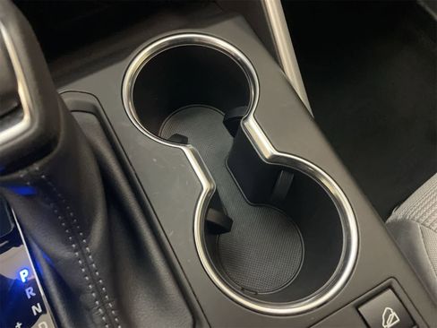 Used 2023 Toyota Highlander LE image 8