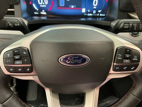 New 2026 Ford Explorer Active AWD/4WD image 30
