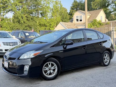 Used 2010 Toyota Prius Five FWD image 2