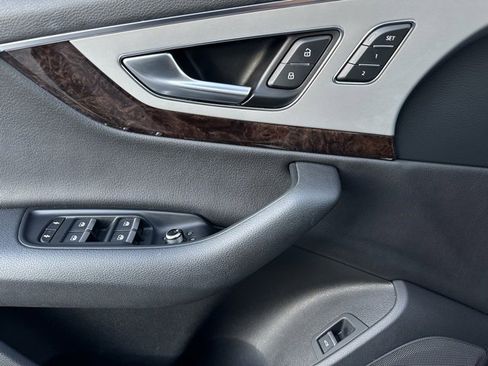 Used 2019 Audi Q7 2.0T Premium Plus w/ Premium Plus Package image 14