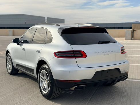 Used 2017 Porsche Macan AWD/4WD image 5