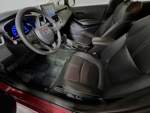 Used 2022 Toyota Corolla LE w/ Premium Interior Package image 15