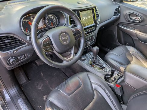 Used 2019 Jeep Cherokee Limited AWD/4WD image 10