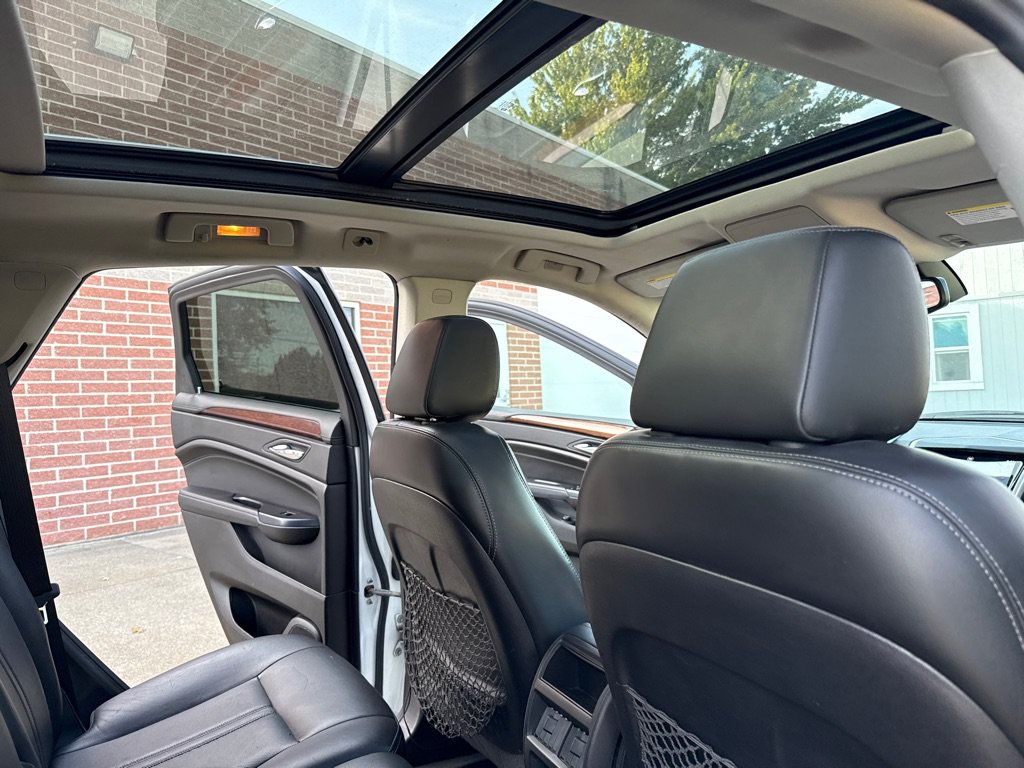 Used 2013 Cadillac SRX Luxury AWD/4WD image 14
