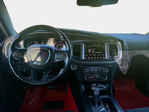 Used 2019 Dodge Charger R/T image 12