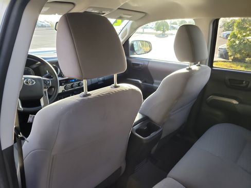 Used 2022 Toyota Tacoma SR5 image 13