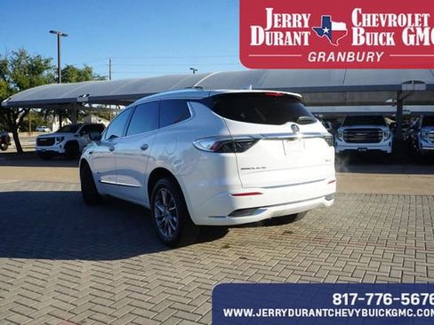 Used 2024 Buick Enclave Avenir w/ Avenir Technology Package image 5