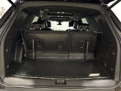 Used 2023 Chevrolet Traverse RS w/ LPO, Floor Liner Package AWD/4WD image 38