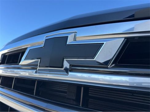 Used 2023 Chevrolet Silverado 1500 High Country w/ Z71 Off-Road Package image 45