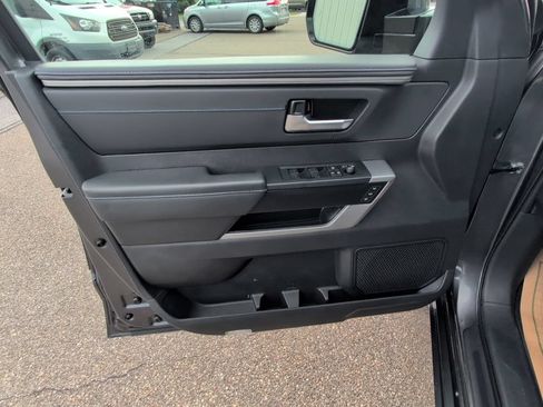 Used 2024 Toyota Tundra Platinum AWD/4WD image 16