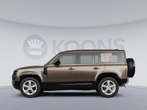 Used 2025 Land Rover Defender 110 S AWD/4WD image 2