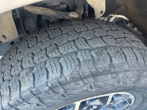 Used 2022 Ford F150 Lariat AWD/4WD image 32