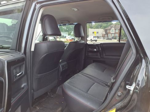 Used 2019 Toyota 4Runner TRD Off-Road Premium AWD/4WD image 20