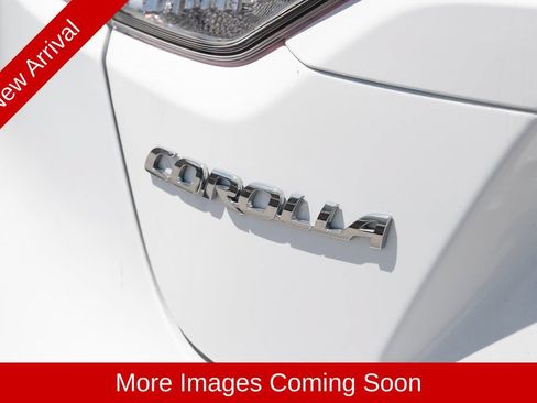 Used 2024 Toyota Corolla LE FWD image 9