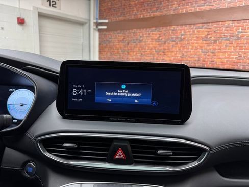 Used 2023 Hyundai Santa Fe Limited image 18