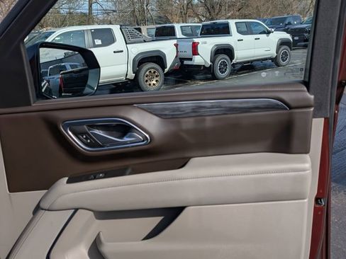 Used 2022 GMC Yukon XL SLT w/ SLT Luxury Package image 20