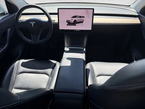 Used 2022 Tesla Model Y Long Range AWD/4WD image 14