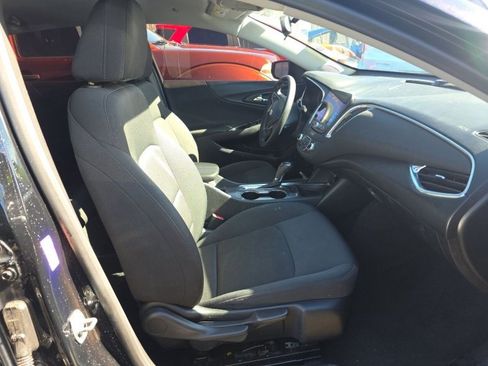 Used 2020 Chevrolet Malibu LT image 14