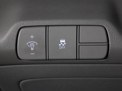 Certified 2025 Hyundai Elantra Sport FWD image 24