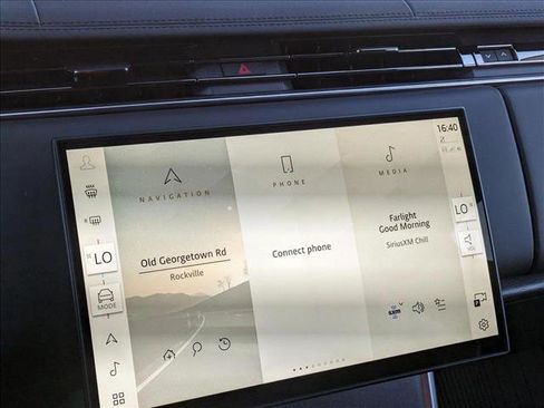 New 2025 Land Rover Range Rover SE image 12