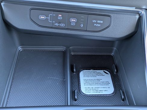 New 2026 Kia Carnival EX image 28