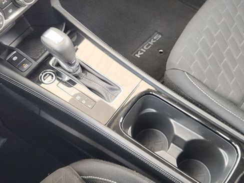 Used 2024 Nissan Kicks SV FWD image 16