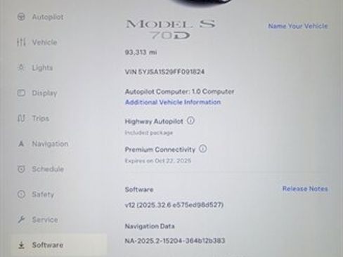 Used 2015 Tesla Model S 70D image 9