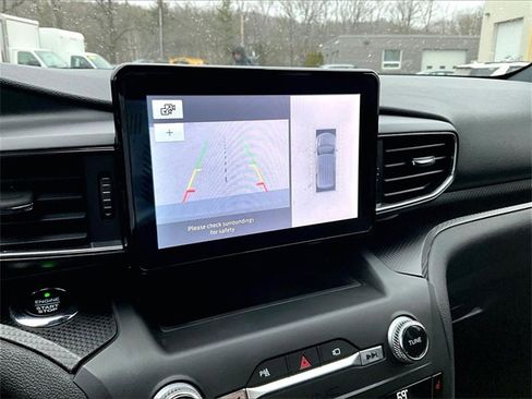 Used 2020 Ford Explorer ST image 27