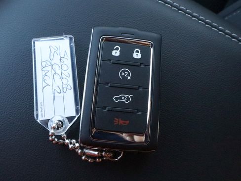 New 2025 Jeep Grand Cherokee Laredo X w/ Luxury Tech Group I image 33