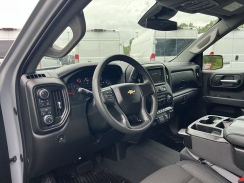 Used 2024 Chevrolet Silverado 1500 Custom w/ Turbomax Blackout Package AWD/4WD image 18