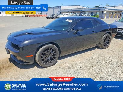 Used 2015 Dodge Challenger SXT