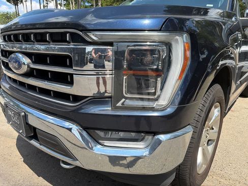 Used 2021 Ford F150 Lariat w/ Equipment Group 502A High AWD/4WD image 5