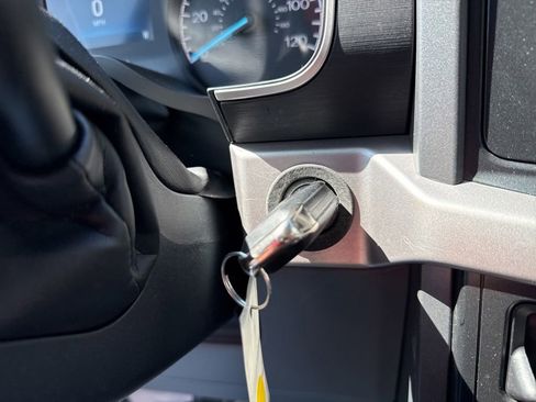 Used 2022 Ford F150 XLT w/ XTR Package image 24