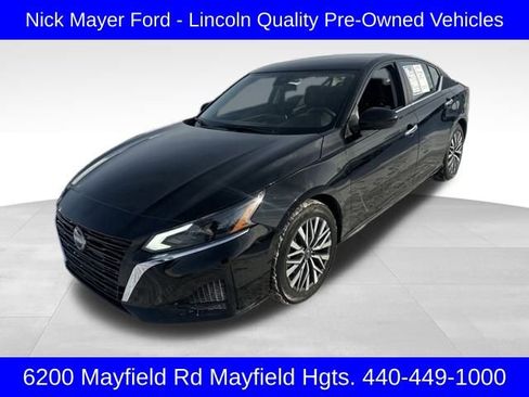 Used 2023 Nissan Altima 2.5 SV image 3