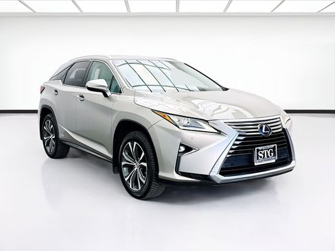 Used 2017 Lexus RX 450h AWD w/ Cold Weather Package image 3