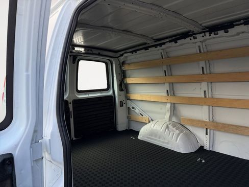 Used 2024 Chevrolet Express 2500 w/ Driver Convenience Package image 28