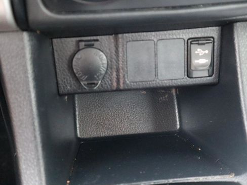 Used 2017 Toyota Corolla L FWD image 55