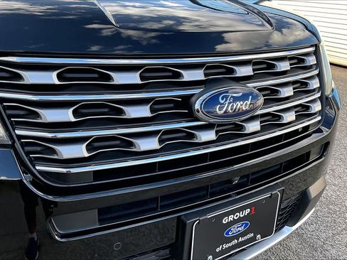 Certified 2017 Ford Explorer Limited image 29