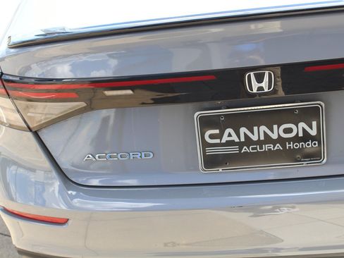 Used 2023 Honda Accord Sport image 4
