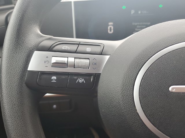 Used 2025 Hyundai Tucson SE AWD/4WD image 22