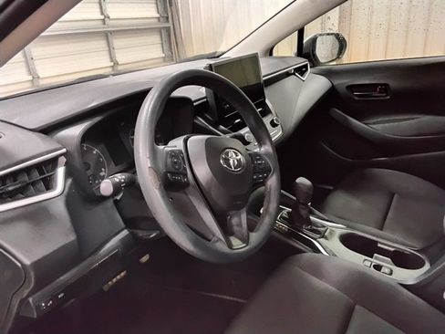 Used 2023 Toyota Corolla LE FWD image 11