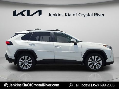 Used 2019 Toyota RAV4 Limited w/ Cold Weather Package AWD/4WD image 4