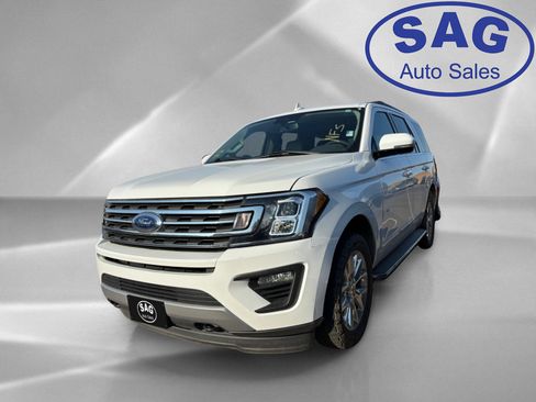 Used 2020 Ford Expedition XLT w/ Equipment Group 202A AWD/4WD image 4