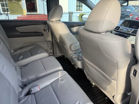 Used 2016 Honda Odyssey EX-L image 27