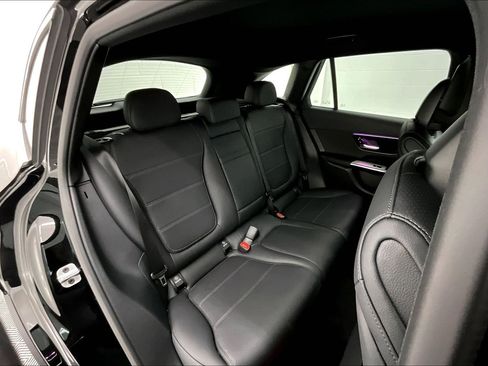 Used 2026 Mercedes-Benz GLC 300 image 17