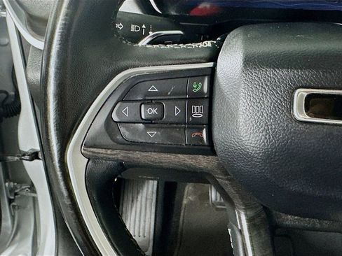 Used 2024 Jeep Grand Cherokee Limited AWD/4WD image 26