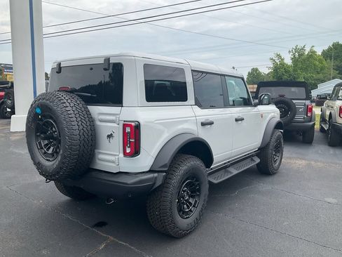 New 2026 Ford Bronco Badlands w/ Sasquatch Package AWD/4WD image 5