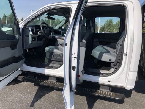 Used 2024 Ford F350 XL image 8