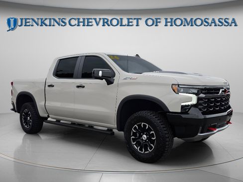 New 2026 Chevrolet Silverado 1500 ZR2 AWD/4WD image 2